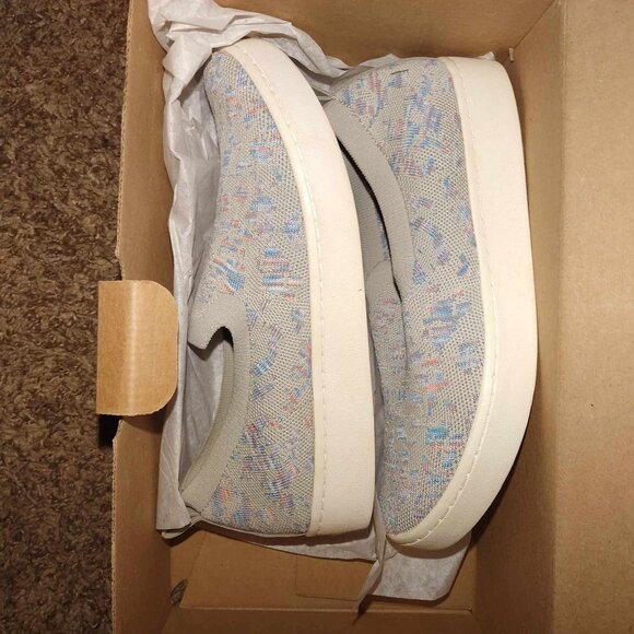 Arch Fit QVC Sketchers Women 9.5 Light Grey Stretchy Slip-on Athleisure Shoes - Picture 3 of 11